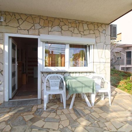 Apartments Valerija 847 プーラ エクステリア 写真