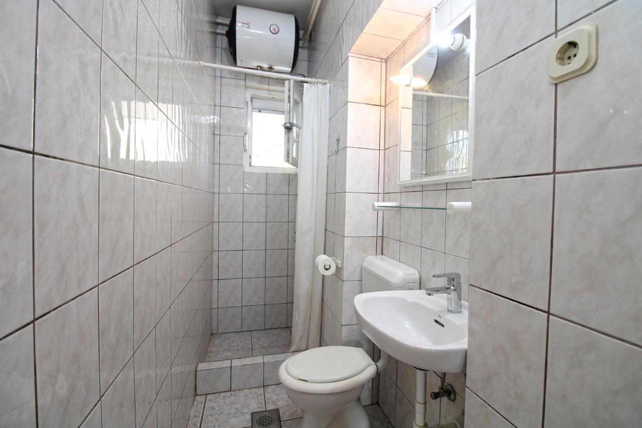 Apartments Valerija 847 プーラ エクステリア 写真