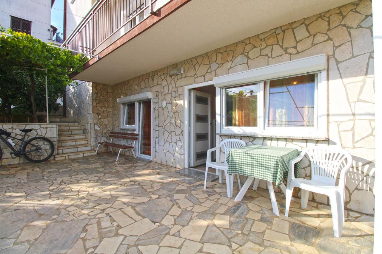 Apartments Valerija 847 プーラ エクステリア 写真