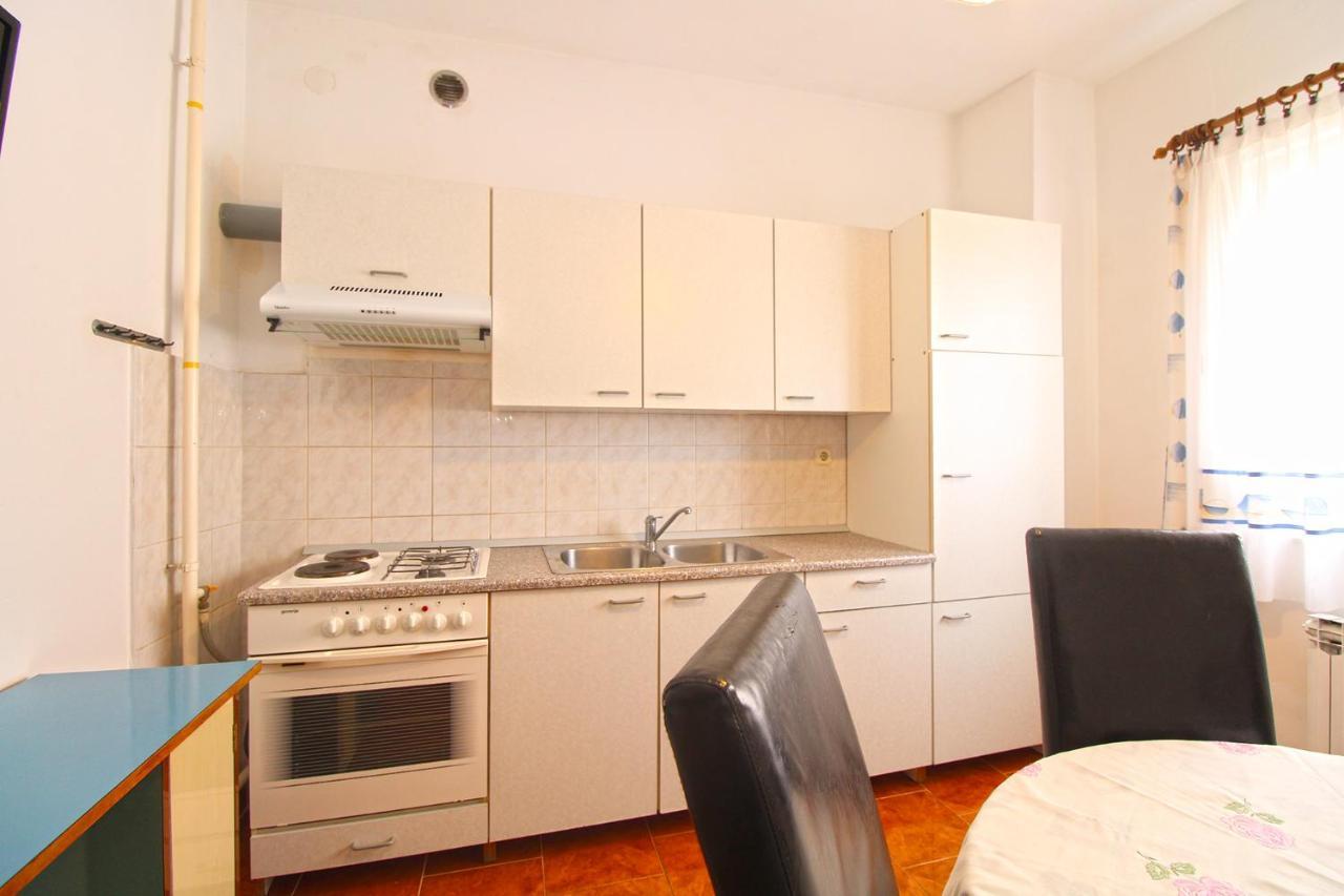 Apartments Valerija 847 プーラ エクステリア 写真