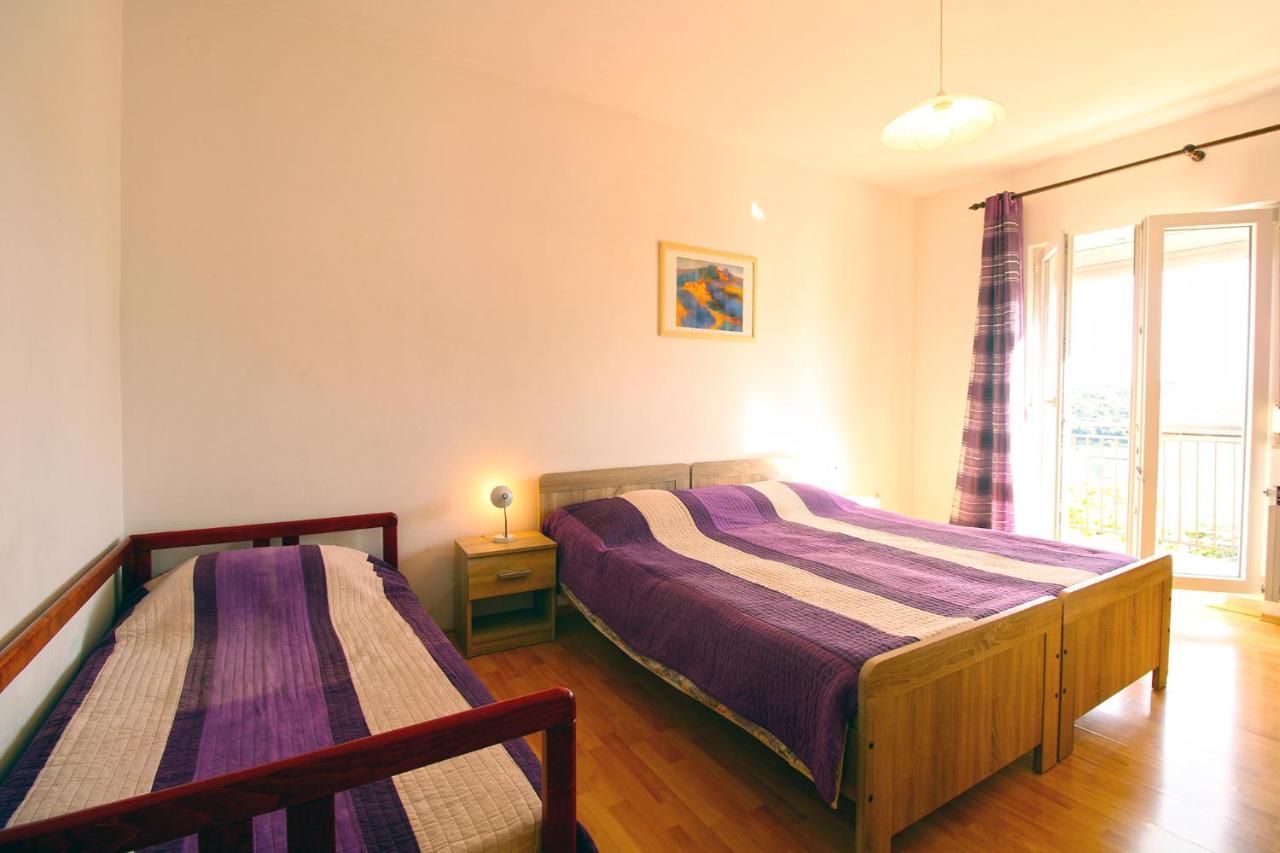 Apartments Valerija 847 プーラ エクステリア 写真
