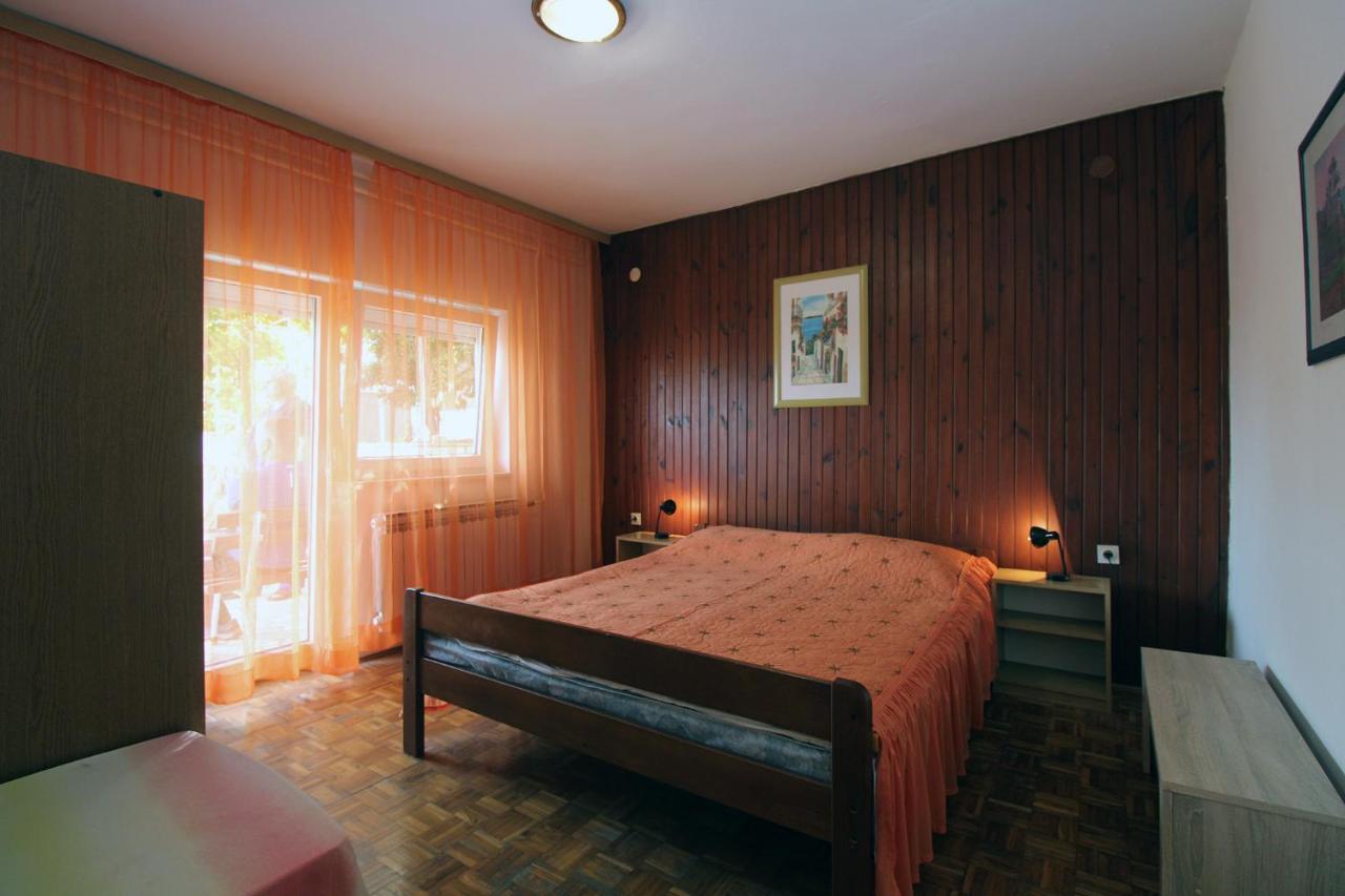 Apartments Valerija 847 プーラ エクステリア 写真