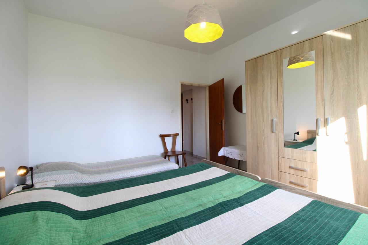Apartments Valerija 847 プーラ エクステリア 写真