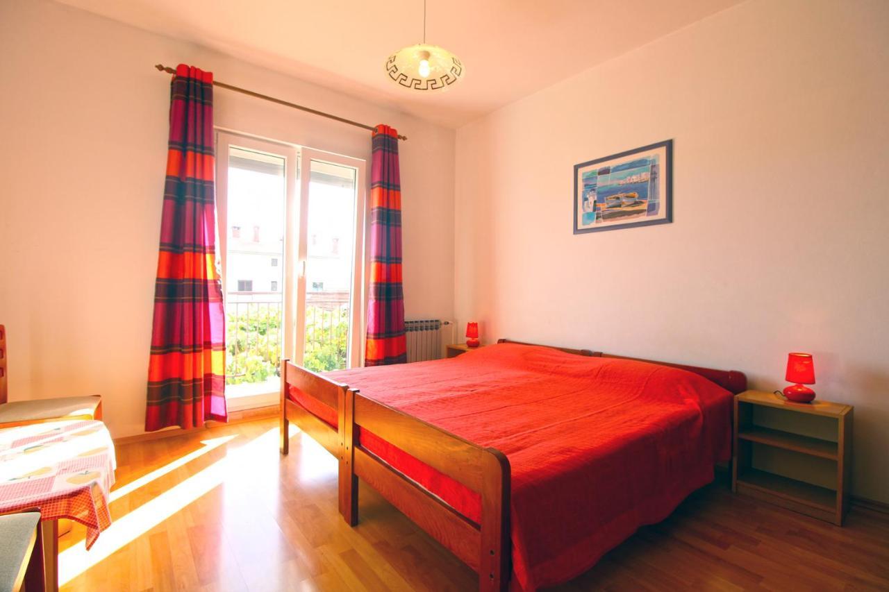 Apartments Valerija 847 プーラ エクステリア 写真